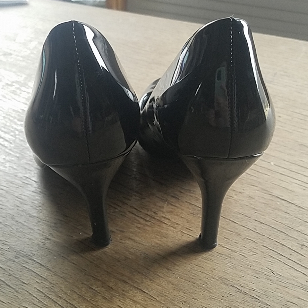 🙂 Daily Shoes Black Patent Heels - Picture 4 of 6